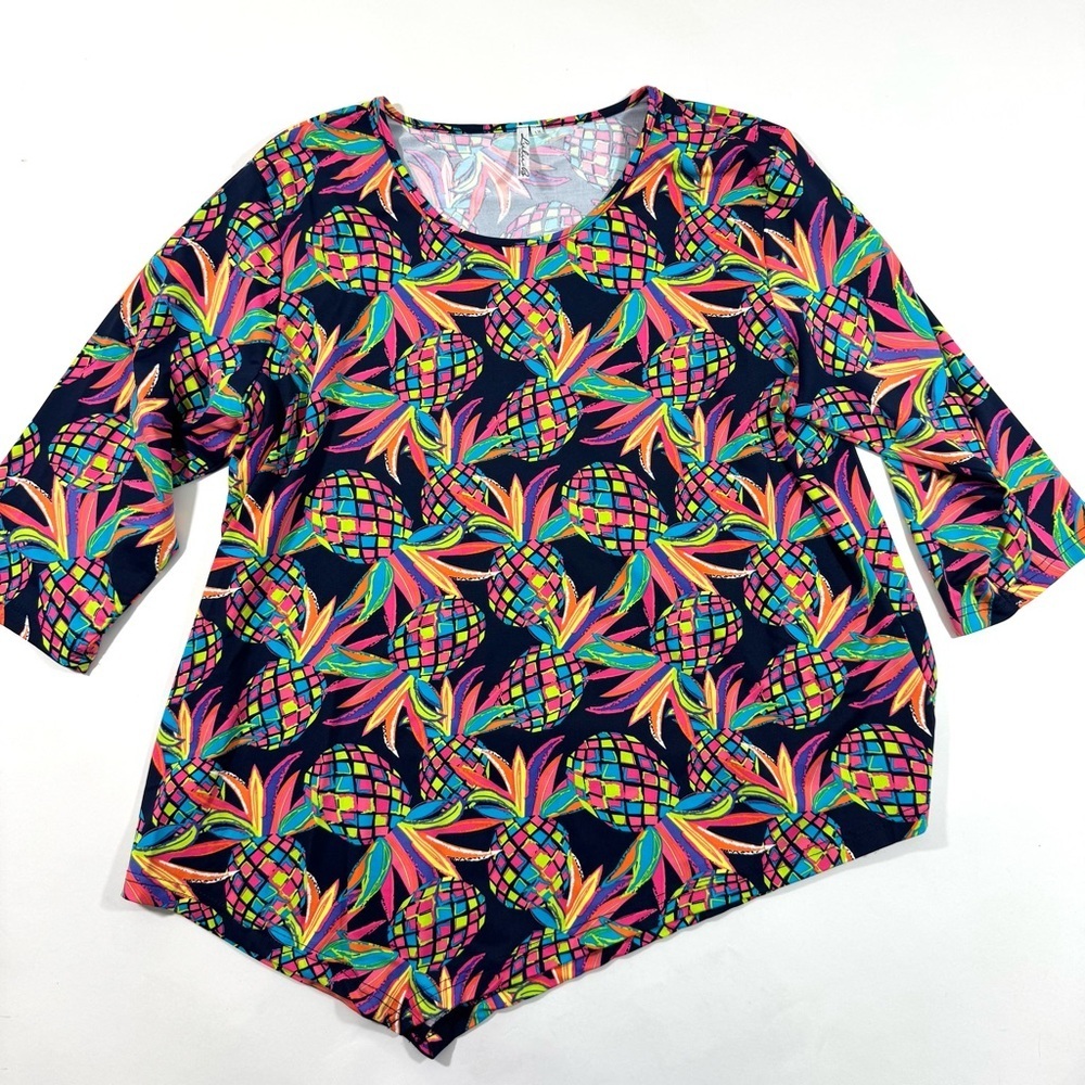 Lulu B Tropical Pineapple Blouse 3/4 Sleeve Asymmetrical Hem